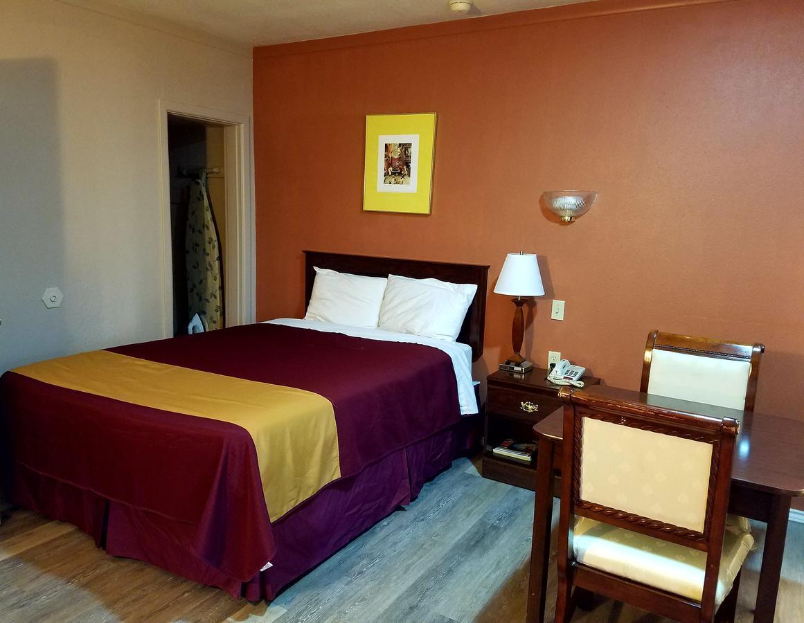 Americas Best Value Inn Ozona Exterior foto